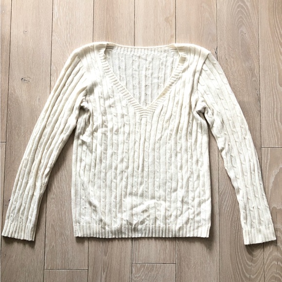 Sandra LF. Oliveira Classic Cable Knit V Neck Sweater in Off White Size M - Picture 1 of 9